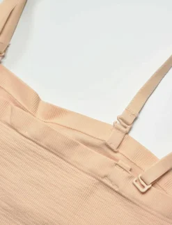 ABSOLUTE SCULPT ROMPERS - Toppar