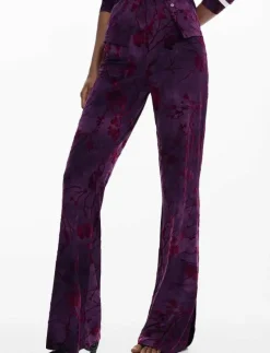 ALINA - Utsvängda byxor