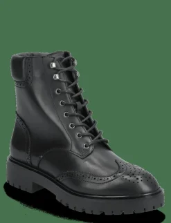 Allyson Perforated Lace-Up Bootie - Kängor