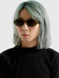 Ana Fern - Round Frame