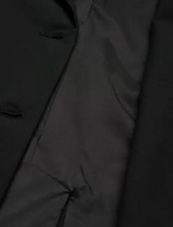 Avani-1 - Dubbelknäppta kavajer