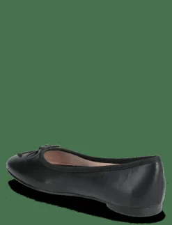 Ballet flats with bows - Ballerinas