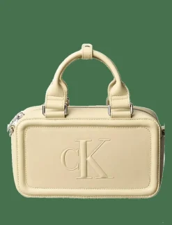 BOLD CK ELONGATED MINI TOTE - Handväskor