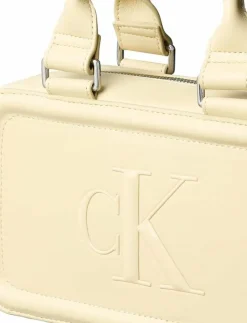 BOLD CK ELONGATED MINI TOTE - Handväskor