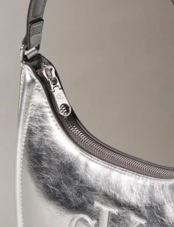 BOLD CK METALLIC SHOULDER BAG - Axelremsväskor