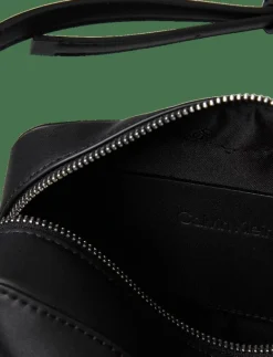 CK MUST CAMERA BAG - Crossbody Bags