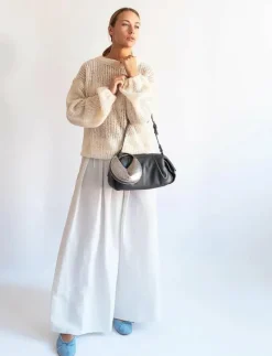 COOKIE SHINY STRUCTURE - Handväskor