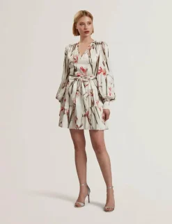 CUIABA - Korta klänningar