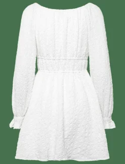 Diamond Neck Dress - Korta klänningar