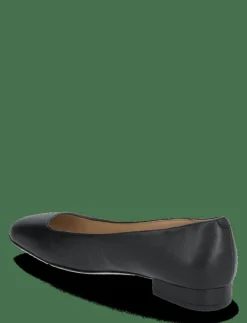 Emellie Nappa Leather Ballet Flat - Ballerinas