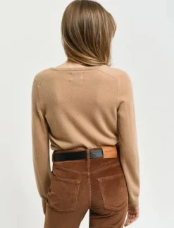 EXTRAFINE LAMBSWOOL BLEND V-NECK - Stickat