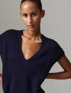 Flynn - Soft lamb - Stickade västar