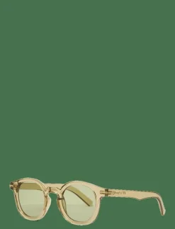 HOODWINKED - Round Frame