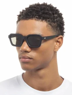 IMPOSSIBLE - Fyrkantiga