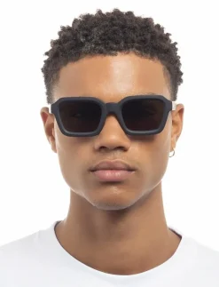 IMPOSSIBLE - Fyrkantiga