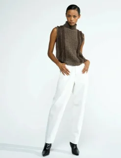 KEZIA SLVLSS JUMPER - Stickade västar