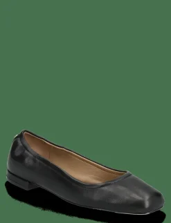 Luara_Ballerina_NAML - Ballerinas