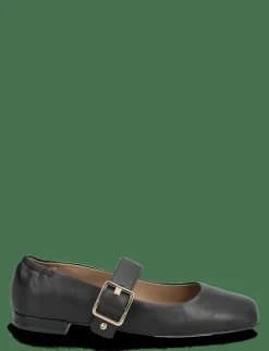 Luara_Ballerina_NAVC - Ballerinas