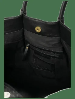 Mane Small - Shoppers