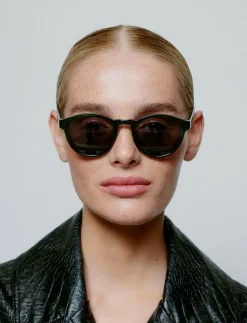 Marvin - Round Frame