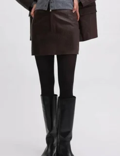 MINI LEATHER SKIRT - Korta kjolar