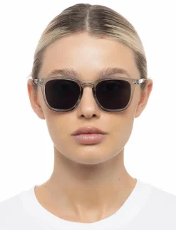 NO BIGGIE - D-shaped