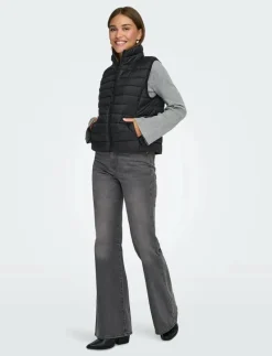 ONLTAHIA LW QUILTED WAISTCOAT OTW NOOS - Quiltade västar