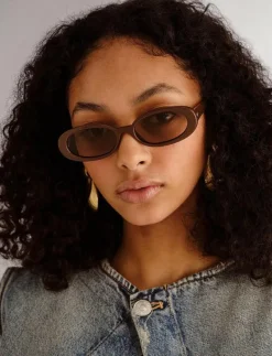 OUTTA LOVE - Round Frame