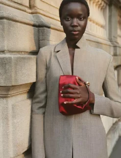 PILLOW POUCH MICRO - Handväskor