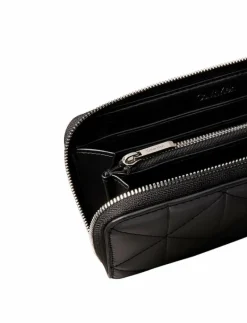 QUILTED LONG ZIP AROUND - Plånböcker