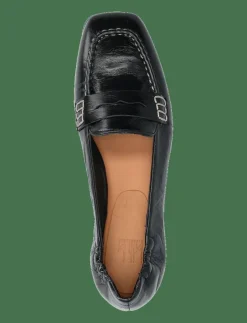 Shoes - Loafers