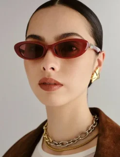 THE WHISPERER - Cat-Eye