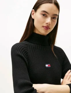 TJW MOCKNECK BADGE SWEATER DRESS - Midiklänningar