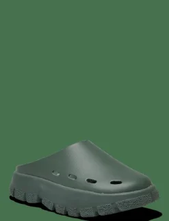 Trek Closed Sandal - Clogs