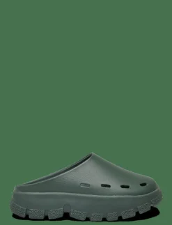 Trek Closed Sandal - Clogs