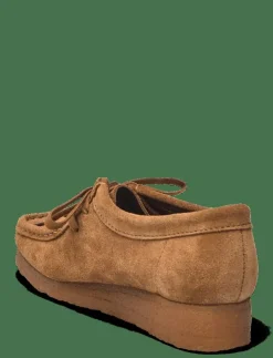 Wallabee. D - Loafers