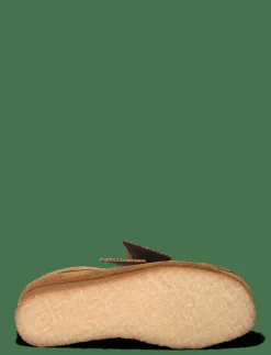 Wallabee. D - Loafers