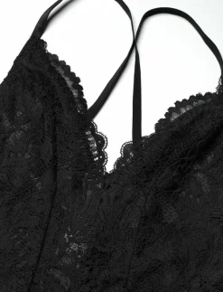 WHITNEY BODY - Bodies & slips