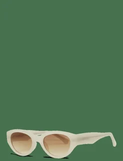 Winnie - Round Frame