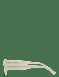 Winnie - Round Frame