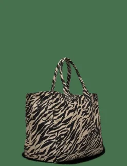 Zerona Canvas Camila Bag - Shoppers
